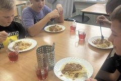 559369477_122340175460214596_6143469472801384020_n