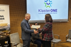 596574211_122148960338872655_7380929151163121684_n