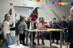 9b44f90c-c57b-4b74-988b-5cbd979778ce