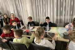 b8e95ecf-5c29-4103-b971-f628785347d7