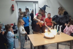 e437d533-d1f2-420d-8948-6dcf79153569