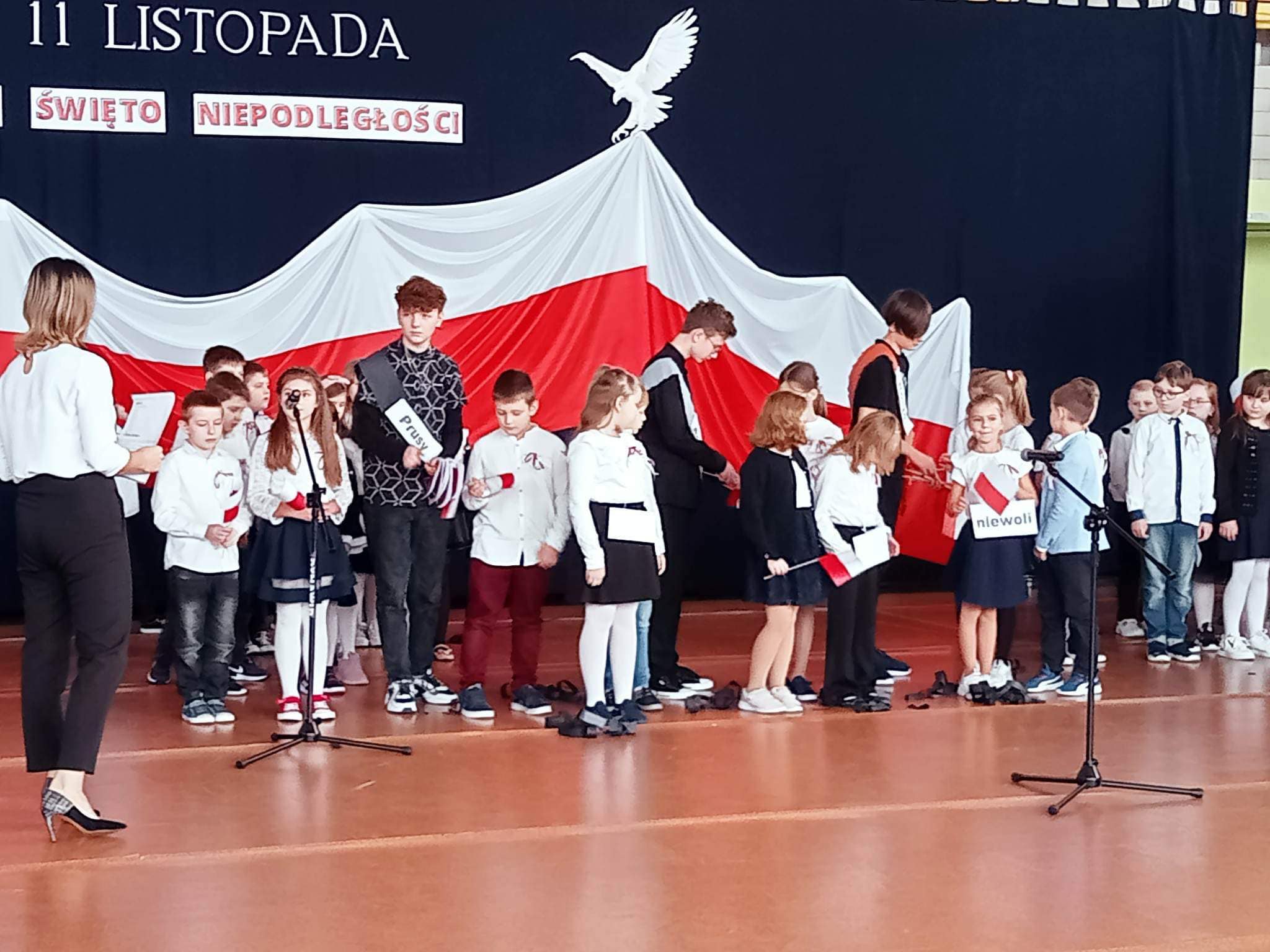 Narodowe Święto Niepodległości w Szkole i Przedszkolu w Rząśni