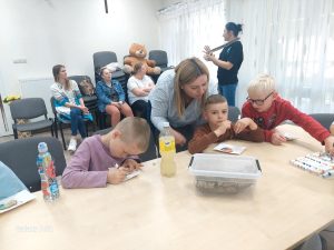 Warsztaty żywej lekcji biologii w Bibliotece w Kodraniu