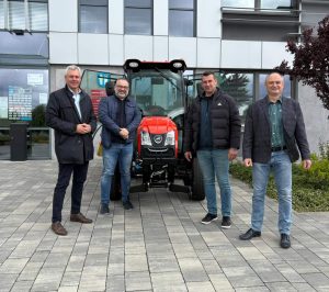 ciągnika rolniczego wraz z oprzyrządowaniem
