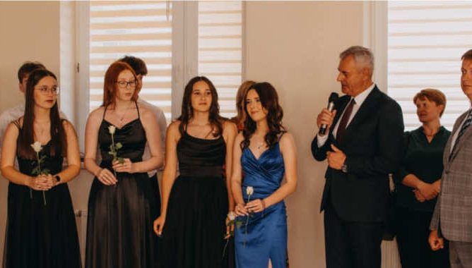 Bal Ósmoklasisty w Rząśni
