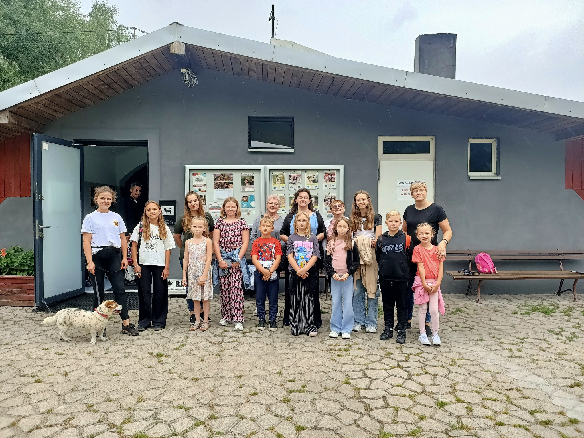 Biblioteka w Stróży i jej wakacyjne zajęcia o zwierzętach