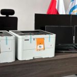 Przekazanie sprzętu komputerowego pajęczańskiej Policji