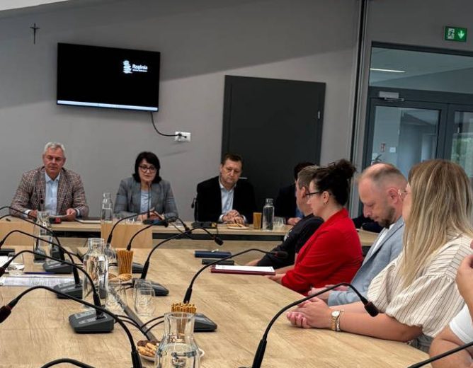 Spotkanie z przedstawicielami Urzędu Marszałkowskiego i PGE Dystrybucja