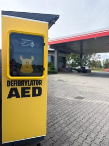 Defibrylator AED w Rząśni