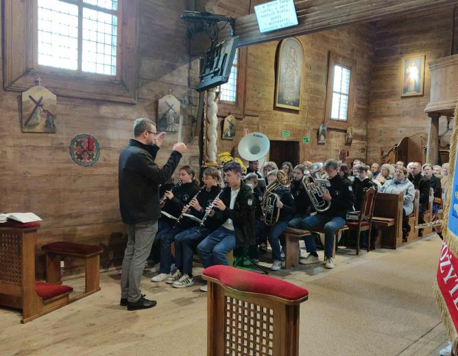 Koncert MOD Gminy Rząśnia oraz wyjazd integracyjny z okazji Dnia Chłopaka