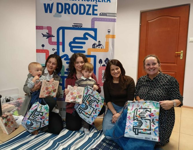 „Mała książka w drodze” – ruszyła ogólnopolska trasa warsztatów