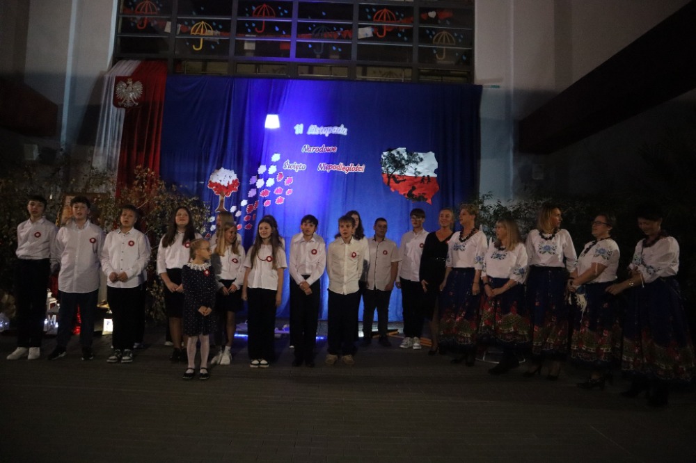 Relacja z "Wieczoru Pieśni Patriotycznych" w Białej