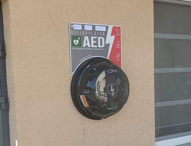 Defibrylatory AED w Gminie Rząśnia