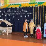 Jasełka i Wigilia w szkole i przedszkolu w Rząśni