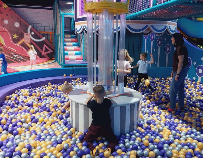 Wyjazd do Hopa Lupa – Biblioteka w Kodraniu