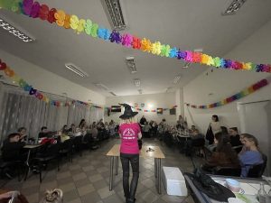 Warsztaty chemiczno-eksperymentalne - Biblioteka w Kodraniu