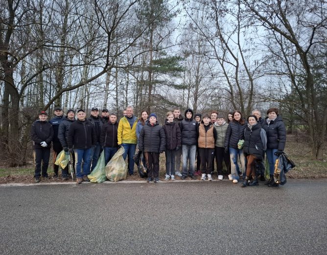 Trwa akcja „Czysta Gmina Rząśnia”