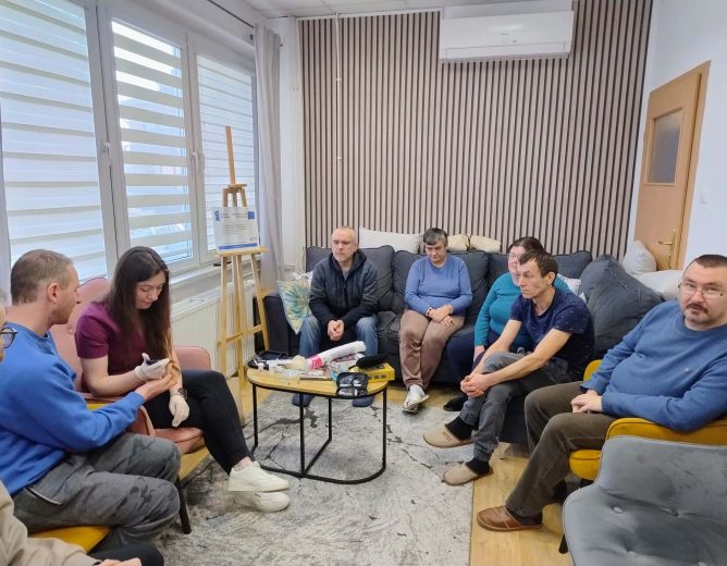 Spotkanie lekarza Ośrodka Zdrowia z uczestnikami Projektu „CUŚ w powiecie pajęczańskim”