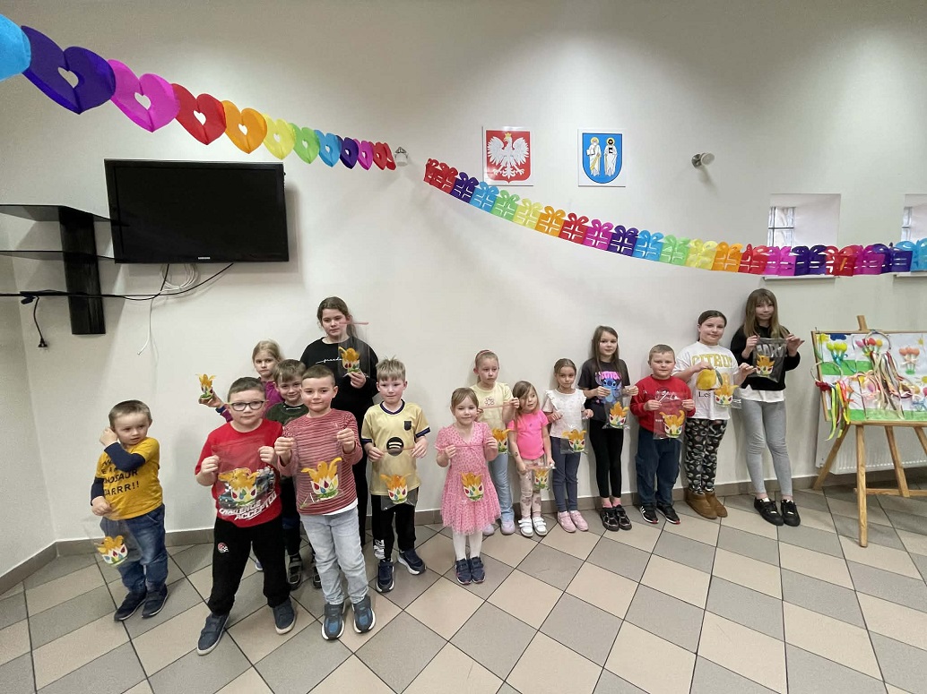 Warsztaty wielkanocne w bibliotece w Kodraniu