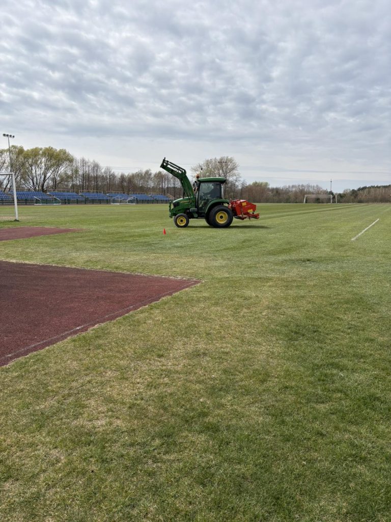 Prace na terenie Kompleksu Sportowo-Rekreacyjnego