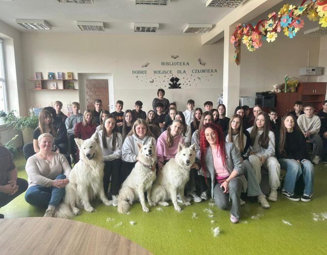 Spotkanie z weterynarzem w szkole w Rząśni