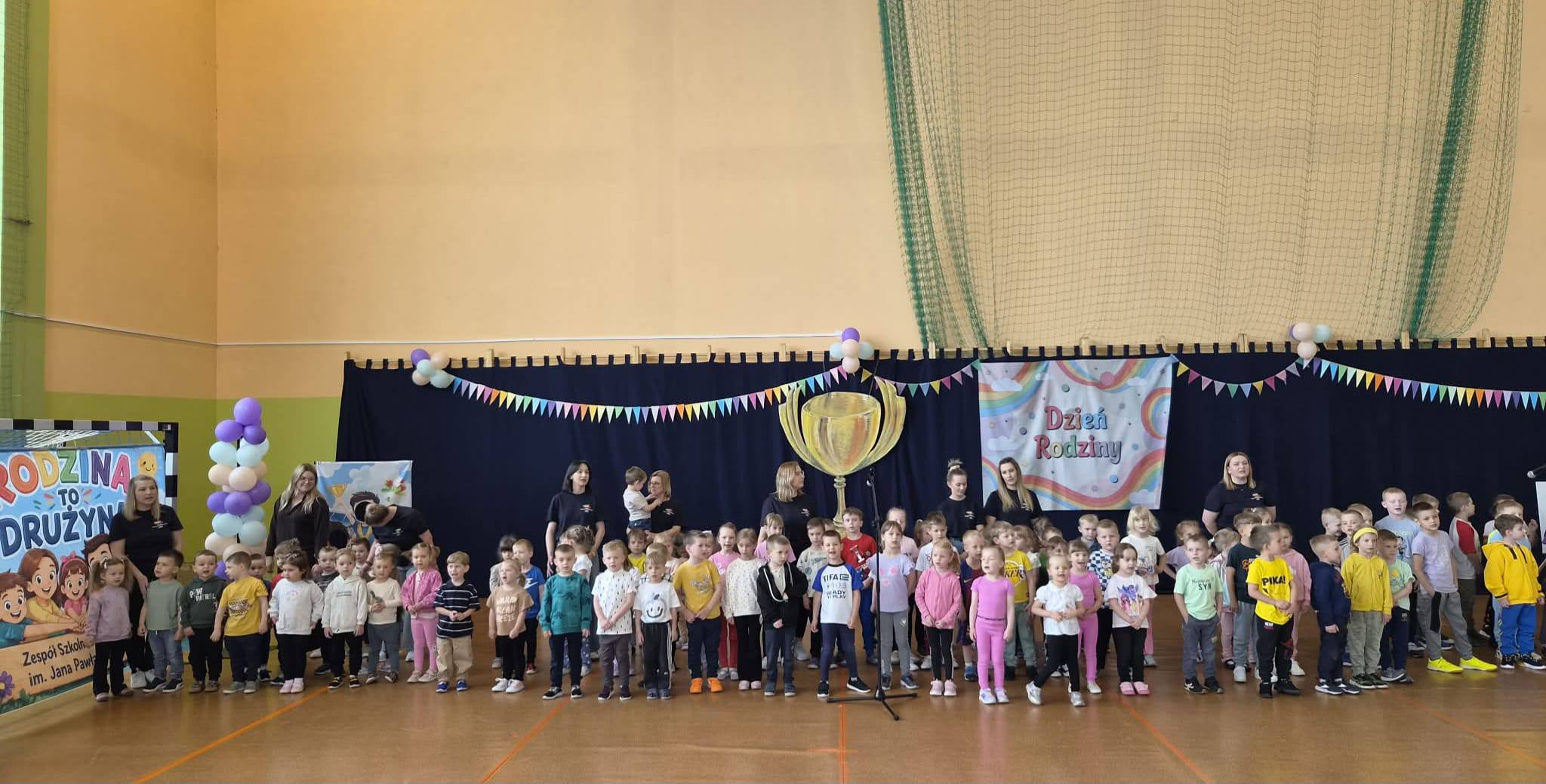 Wydarzenie "Rodzina to drużyna" w ZSP w Rząśni