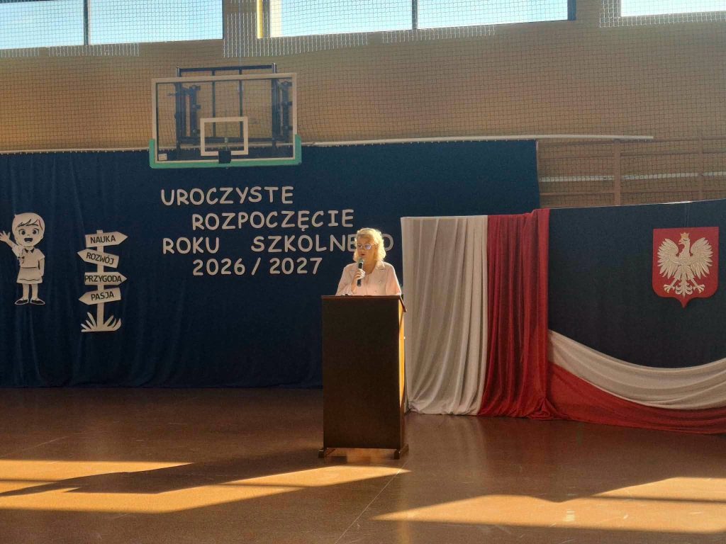 Uroczyste rozpoczęcie roku szkolnego w szkole w Białej