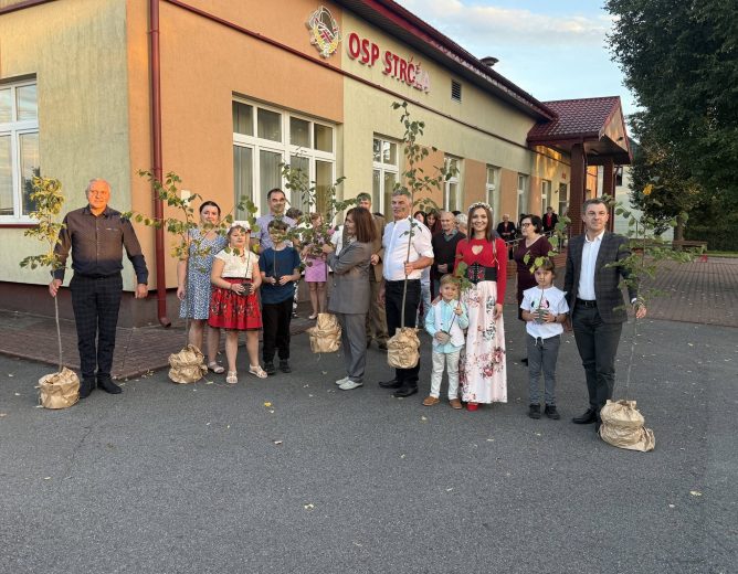 „Między przeszłością a teraźniejszością – spotkanie pod lipami” w Stróży