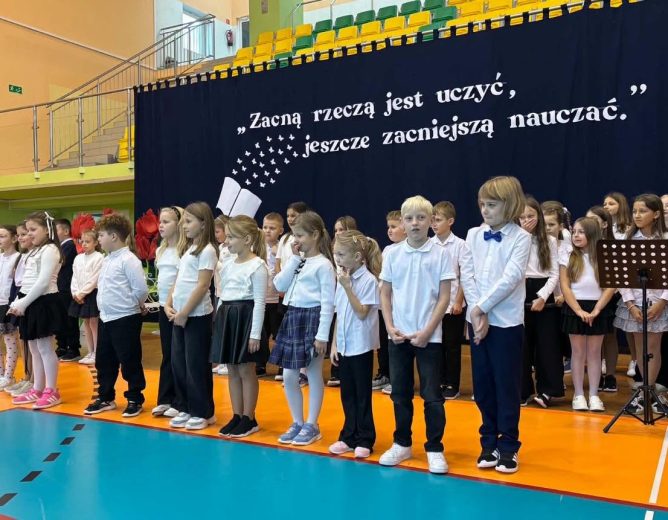 Dzień Edukacji Narodowej w Rząśni i w Białej