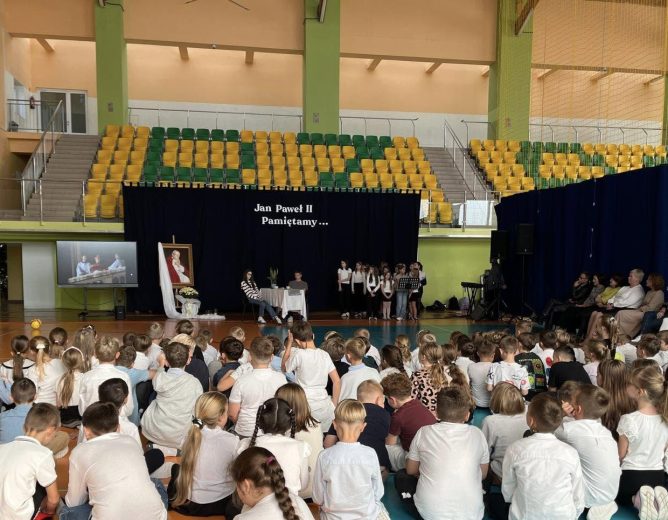 Dzień Papieski w Rząśni – pamiętamy o Św. Janie Pawle II